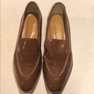 Everlane patent leather loafer/flat shoe